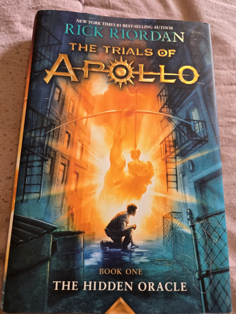 Rick Riordan - The Trials of Apollo: The Hidden Oracle (Blue & Orange Cover)
